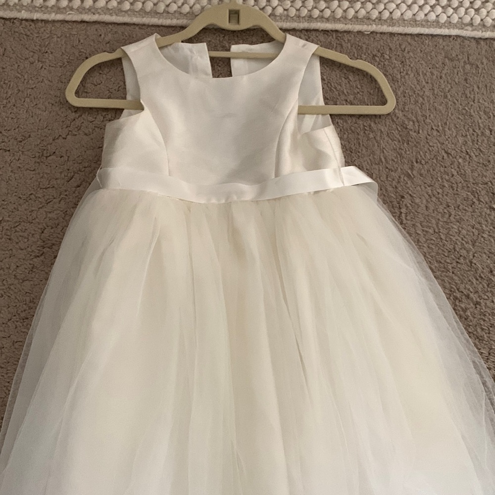 Flower girl dress with Tulle and Ribbon Waist. Ivory color.
